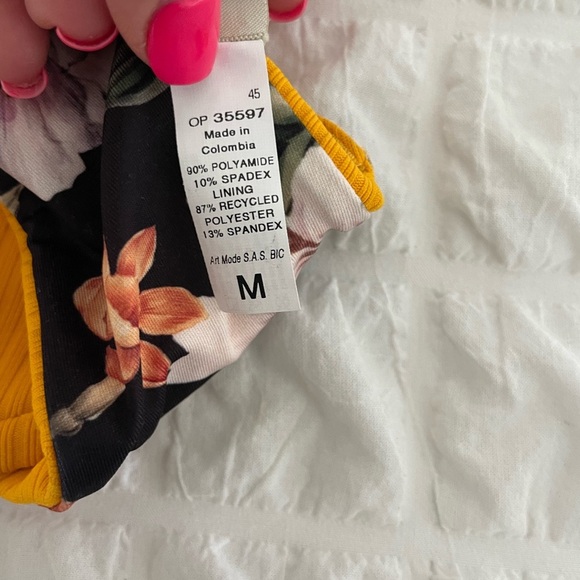 Maaji floral ribbed reversible bikini top - Picture 6 of 8